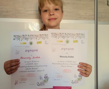 {n_photo_title}